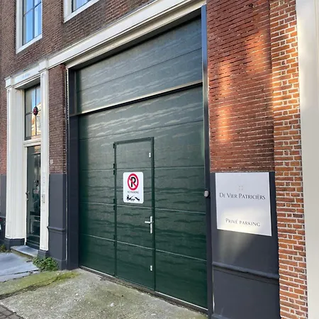 Boutique Hotel De Vier Patriciërs-3