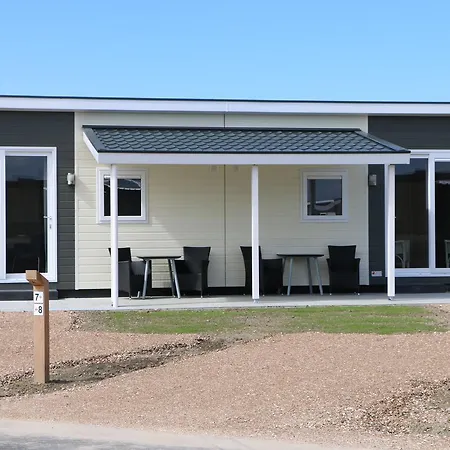 Hotel Chalets Middelburg-3